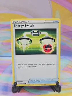 Pokemon TCG Sword & Shield Card | Energy Switch 162/202 Uncommon - Image 1