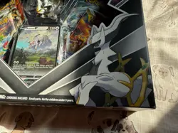 Arceus V Figure Collection w/ Cosmic Eclipse - Pokemon TCG New & Factory Sealed 820650850165 - Image 3
