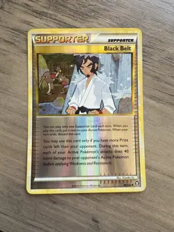 85/102 Black Belt Reverse Holo HS Triumphant Reverse Holo Pokemon Card LP/NM - Image 1