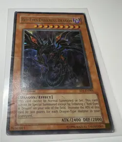 Yugioh Red-Eyes Darkness Dragon SD1-EN001 1st Ultra Rare - Damaged - Image 3