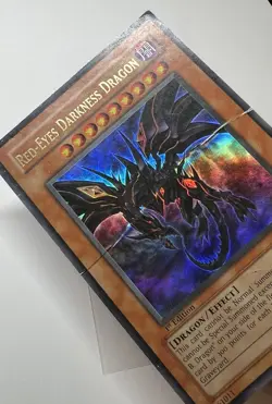 Yugioh Red-Eyes Darkness Dragon SD1-EN001 1st Ultra Rare - Damaged - Image 4
