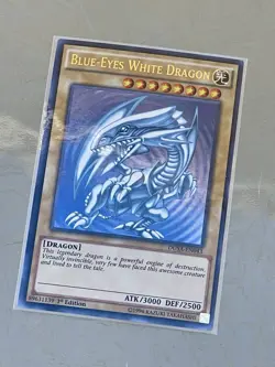 Blue-Eyes White Dragon | SDK Art | DUSA-EN043 | Ultra Rare | 1st Ed | YuGiOh! - Image 1