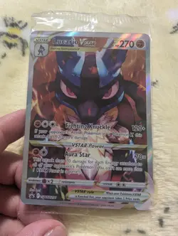 Lucario VSTAR Pokemon Card 270 HP Fighting Knuckle Aura Star Holofoil LN6 - Image 1