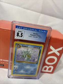 Seadra Pokemon 1999 Fossil Unlimited 42/62, CGC Universal Graded Slab 8.5, Vinta - Image 3