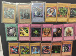 YUGIOH TCG - Batch of Cards - Spanish (1st edition) and English Cards - Image 2