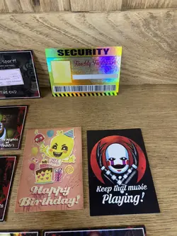 FIVE NIGHTS AT FREDDY'S 2016 TRADING CARD BUNDLE INC SHINY HOLOGRAMS X27 Total - Image 4