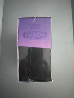 Pokemon TCG - Fusion Strike - Pokemon Center Exclusive - ETB (Sealed) - Image 3