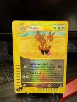 Dodrio 46/147 Reverse Holo Pokemon Card - Image 1