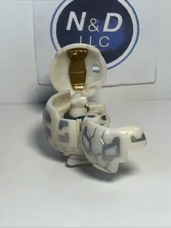 Bakugan Battle Brawlers Pearl Haos Gorem B1 450G Classic W/ Card RARE - Image 4