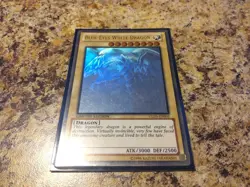 Yugioh Blue-Eyes White Dragon GLD5-EN001 GhostGoldRare Limited Edition Excellent - Image 1