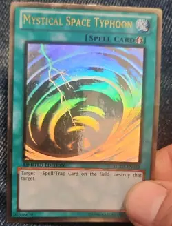 YUGIOH! Mystical SPACE TYPHOON-GOLD GHOST-LIMITED EDITION-GLD5-EN038 LP - Image 1