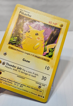 RED CHEEKS Pikachu 58/102 Shadowless MISPRINT ERROR Base Set Pokemon 7353 - Image 3