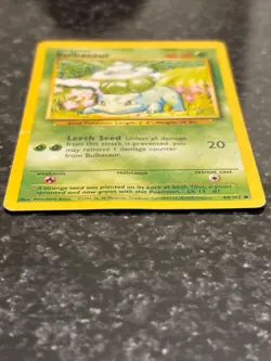 Bulbasaur 044/102 Base Set 1999 Regular Common HP/DMG Pokemon Card WOTC - Image 3