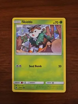 Pokemon SM Crimson Invasion - 10/111 SKIDDO, Unlimited Common - Image 1