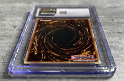 Yugioh Card Security Orb Ultra R CGC 8 NM/M Gladiator's Assault GLAS-EN089, 2007 - Image 4