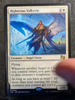 Righteous Valkyrie - Jumpstart 2022 (MTG) - Image 1