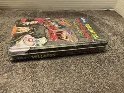 Disney Villains 2-in-1 Card Game Collector's Set in Tin Battle & Hearts Complete - Image 3