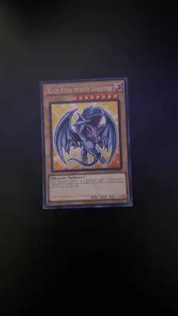 YUGIOH • BLUE EYES WHITE DRAGON • SECRET RARE • BLMM-EN001 • 1st EDITION • NM - Image 1