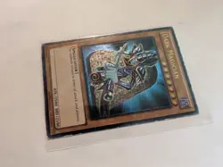 Yugioh Dark Magician Super Rare!! YSYR-EN001 Ultimate Rare 1st Edition damage - Image 3