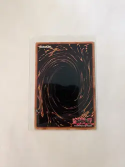 Yugioh Dark Magician Super Rare!! YSYR-EN001 Ultimate Rare 1st Edition damage - Image 4