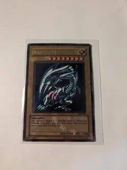 Blue-Eyes White Dragon - SDK-001 - Ultra Rare - Unlimited Edition DMG YuGiOh! - Image 1