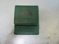 Ultra Pro Magic the Gathering MTG Forest Green Mana Flip Deck Box Magnetic - Image 1