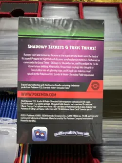 Pokemon TCG Scarlet & Violet Shrouded Fable Booster Bundle - Image 2