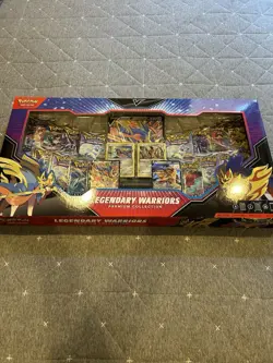 Legendary Warriors Premium Collection + 14 Booster Packs + Promos Pokemon TCG - Image 4