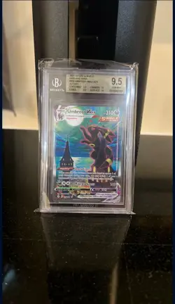 POKEMON BGS 9.5 GM+ (2x10 2x9.5) UMBREON VMAX ALT ART 215/203 EVOLVING SKIES - Image 1