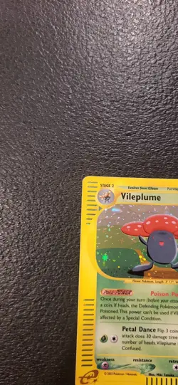 Vileplume 31/165 Expedition 2002 Holo Rare Pokemon Card TCG LP - Image 4