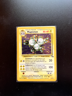 11/62 Magneton HOLO Fossil Set Pokemon Card 11/62 NM - Image 1