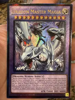Dragon Master Magia Prismatic Ultimate Rare RA04-EN055 Near Mint Yugioh Single ! - Image 5