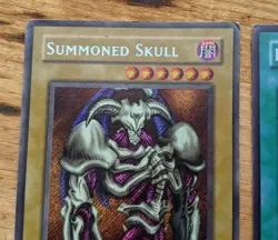 1996 Yu-Gi-Oh YuGiOh Cards Summoned Skull & Dark Hole BPT-002 / LOB-052 - Image 4