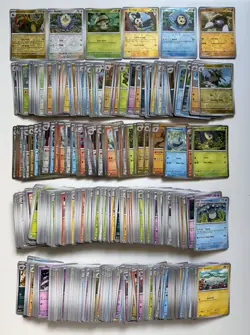 Pokemon TCG Scarlet & Violet Black Bolt Base, Holo, Reverse Lot of 560 Cards - Image 1
