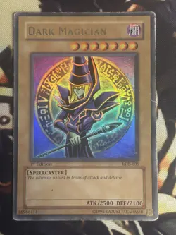 Yugioh: Dark Magician - LOB-005 - Ultra Rare - 1st Edition - HP North American - Image 1