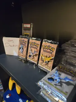 Pokemon Fossil 1st Edition ART SET Pokemon Booster Packs BOX FRESH LIGHT PACKS - Image 3