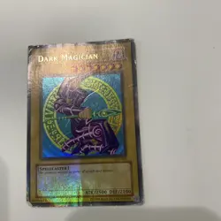 Yugioh Dark Magician Full Holo Bleed Mp Sdy - Image 1