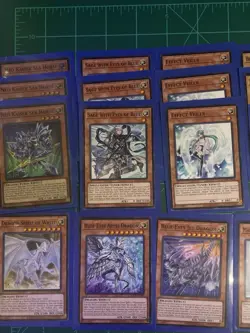 YUGIOH BLUE EYES DECK READY TO PLAY MINT CONDITION AND SLEEVED - Image 4