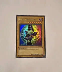 Yugioh Dark Magician LOB-005 Ultra Rare Foil Shift MP - Image 1