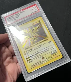 Pokemon Zapdos 16/102 Base Set SHADOWLESS Unlimited Holo Rare PSA 10 Gem Mint! - Image 4