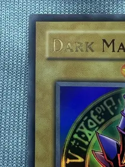 Yugioh Dark Magician LOB-005 Ultra Rare 1st Edition Asian English AE - Image 4