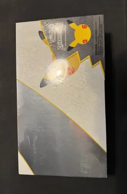 Pokemon TCG: Celebrations Ultra-Premium Collection Box (2021) 820650829147 - Image 1