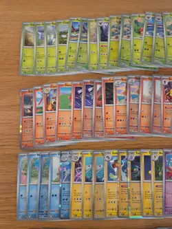 Pokemon Obsidian Flames 125 Card Bundle inc NM Holo & 26 Reverse Holo No Dupes - Image 2