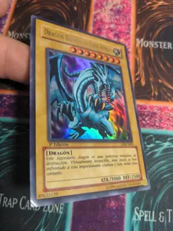 Yu-Gi-Oh! Dragon Blanco De Ojos Azules LDD-S001 1st Edicion Ultra Rare MP - Image 2
