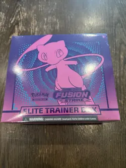 Pokemon TCG: Sword & Shield Fusion Strike ETB 820650809330 - Image 1
