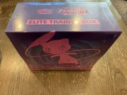 Pokemon TCG: Sword & Shield Fusion Strike ETB 820650809330 - Image 3