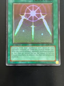 YUGIOH SWORDS OF REVEALING LIGHT SUPER RARE LOB-E081 1ST EDITION PLAYED - Image 4
