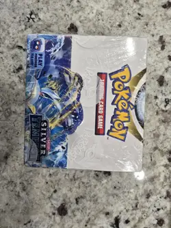 Pokemon Silver Tempest Build & Battle Box Trading Card Game - Image 1
