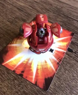 Bakugan Pyrus Red Warius 650G Battle Brawlers B2 Plus Magnetic Card - Image 1