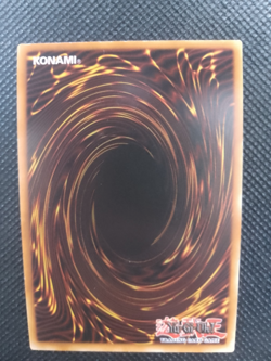 Yugioh! Dark Magician RP01-EN003 ORIGINAL PRINT Ultra Rare (Played ) Retro Pack - Image 3